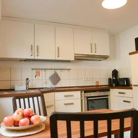Malou Apartment *